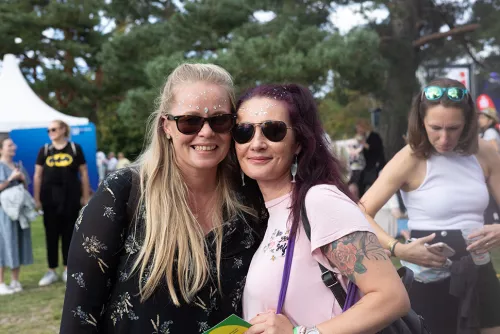 Besucherinnen auf der ENERGY MUSIC TOUR