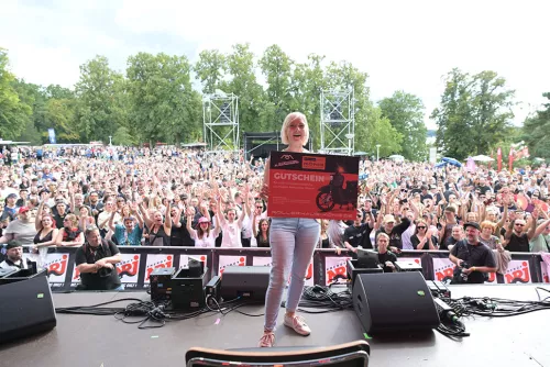 Gewinnern einer eSchwalbe auf der Bühne